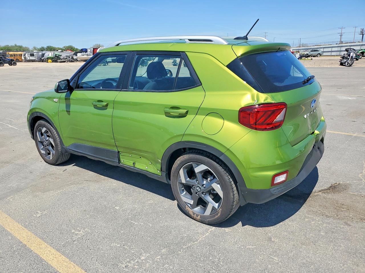 2023 Hyundai Venue Sel - Image 2