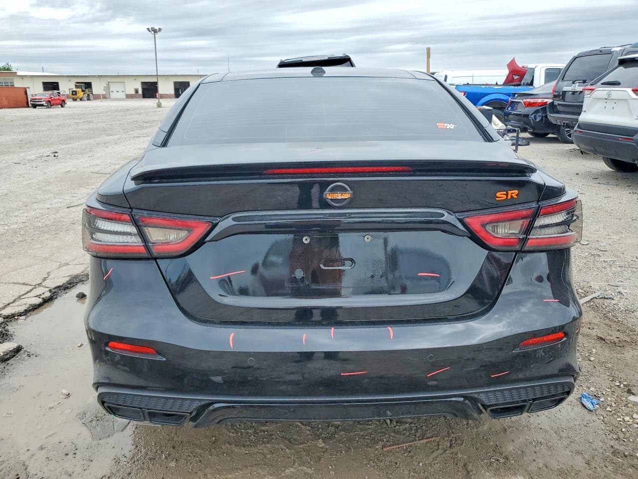 2021 Nissan Maxima Sr - Image 6