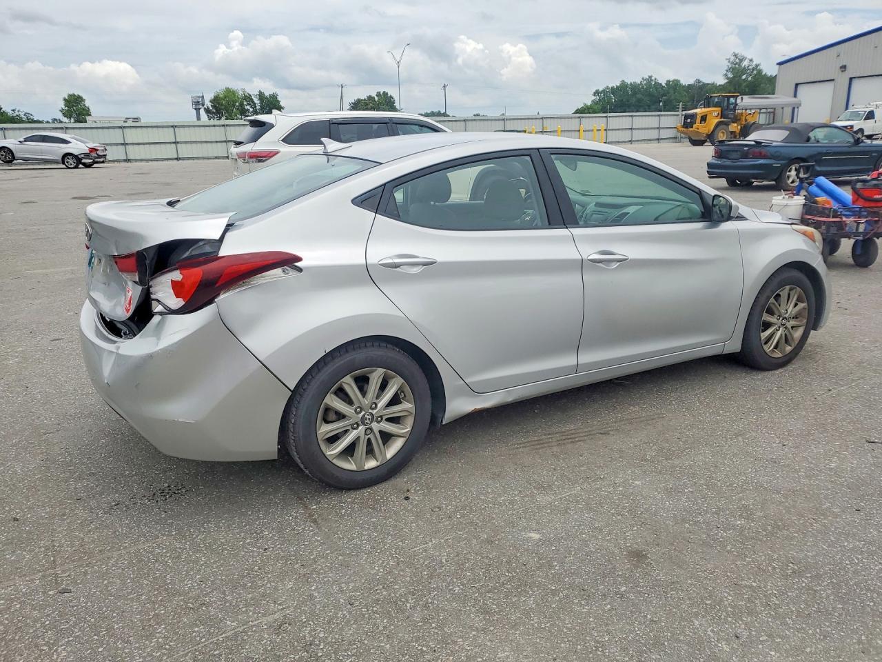 2014 Hyundai Elantra Se - Фото 3