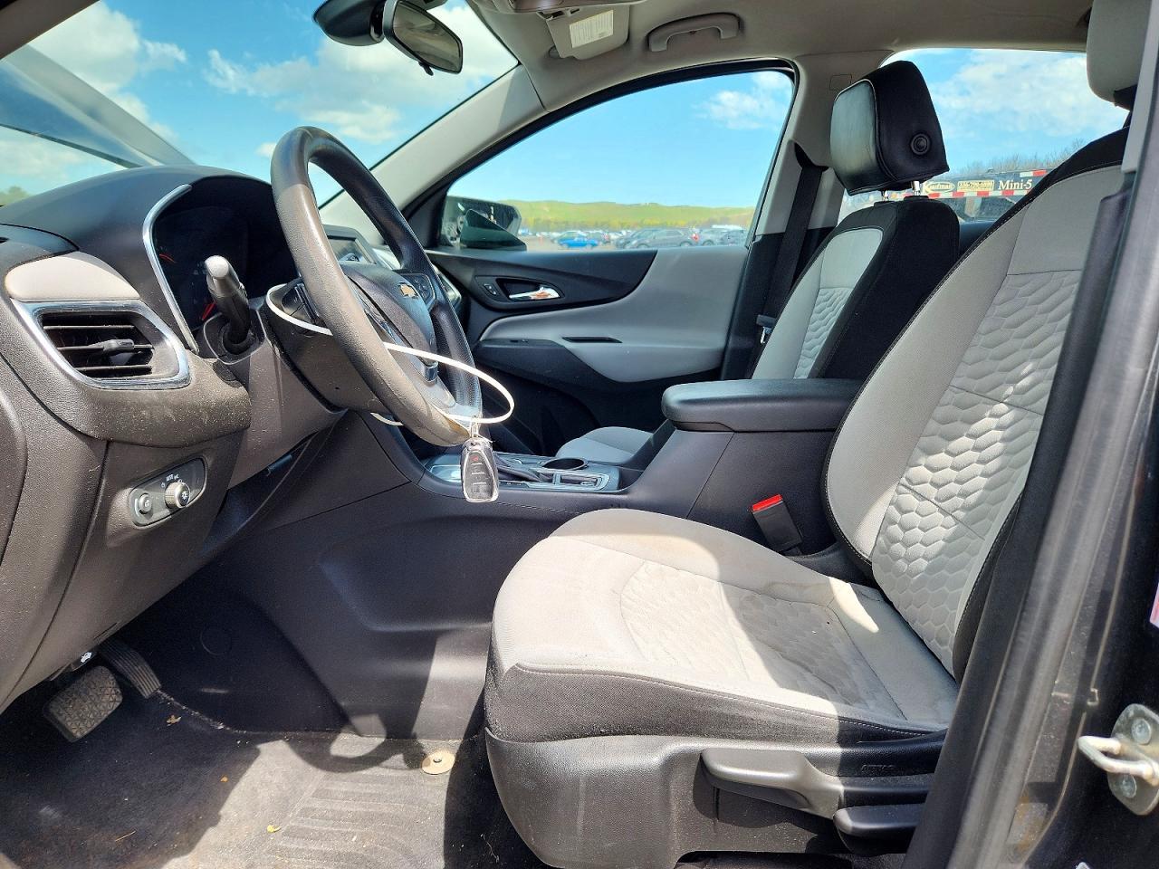 2020 Chevrolet Equinox Ls - Image 7