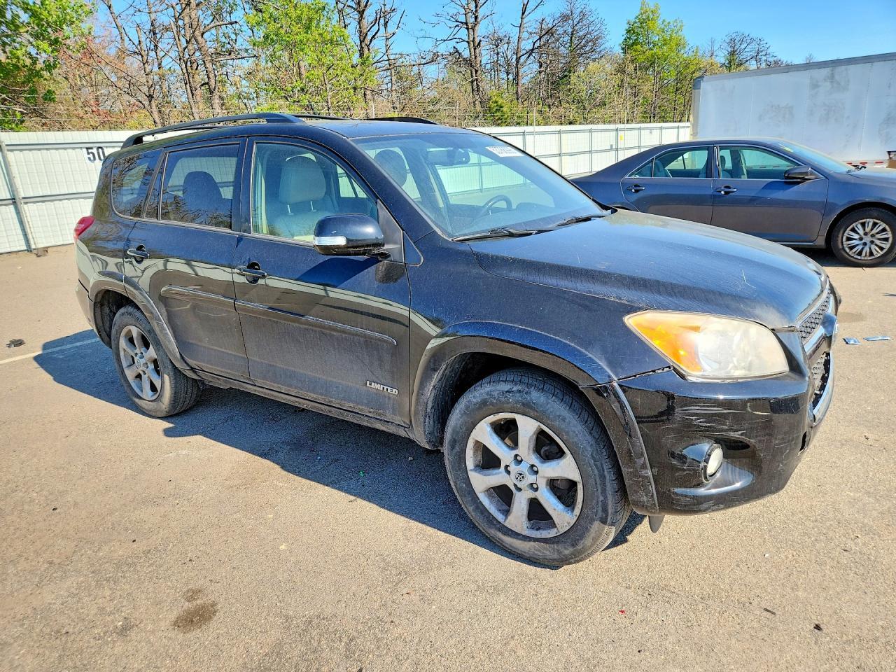 2012 Toyota Rav4 Limited - Image 4