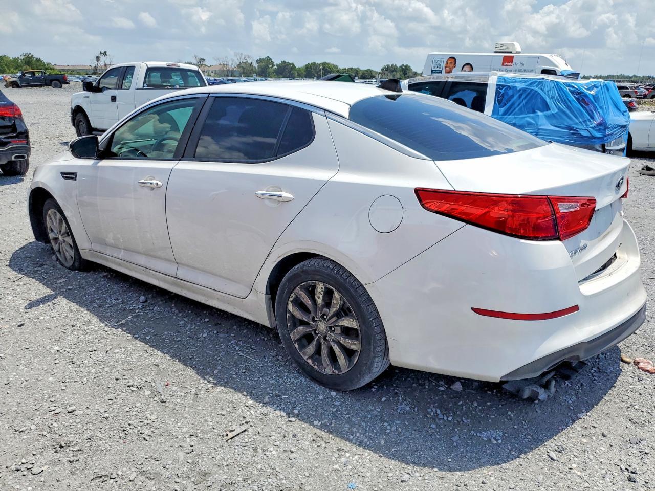 2014 Kia Optima Ex - Image 2