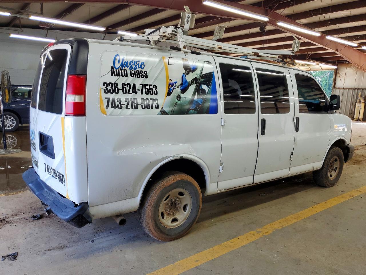 2015 Chevrolet Express G2500 - Image 3