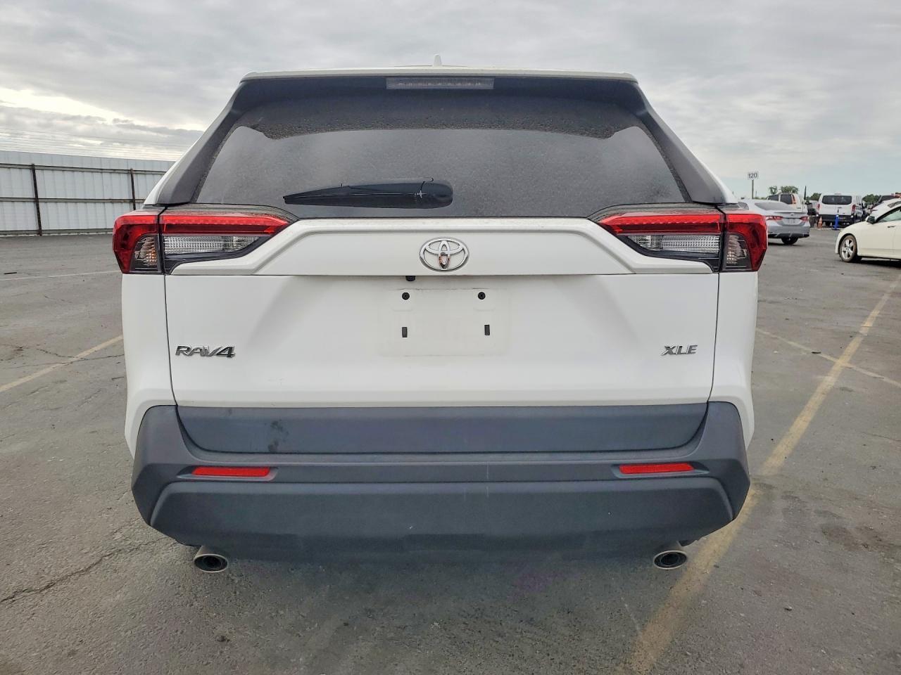 2021 Toyota Rav4 Xle - Image 6