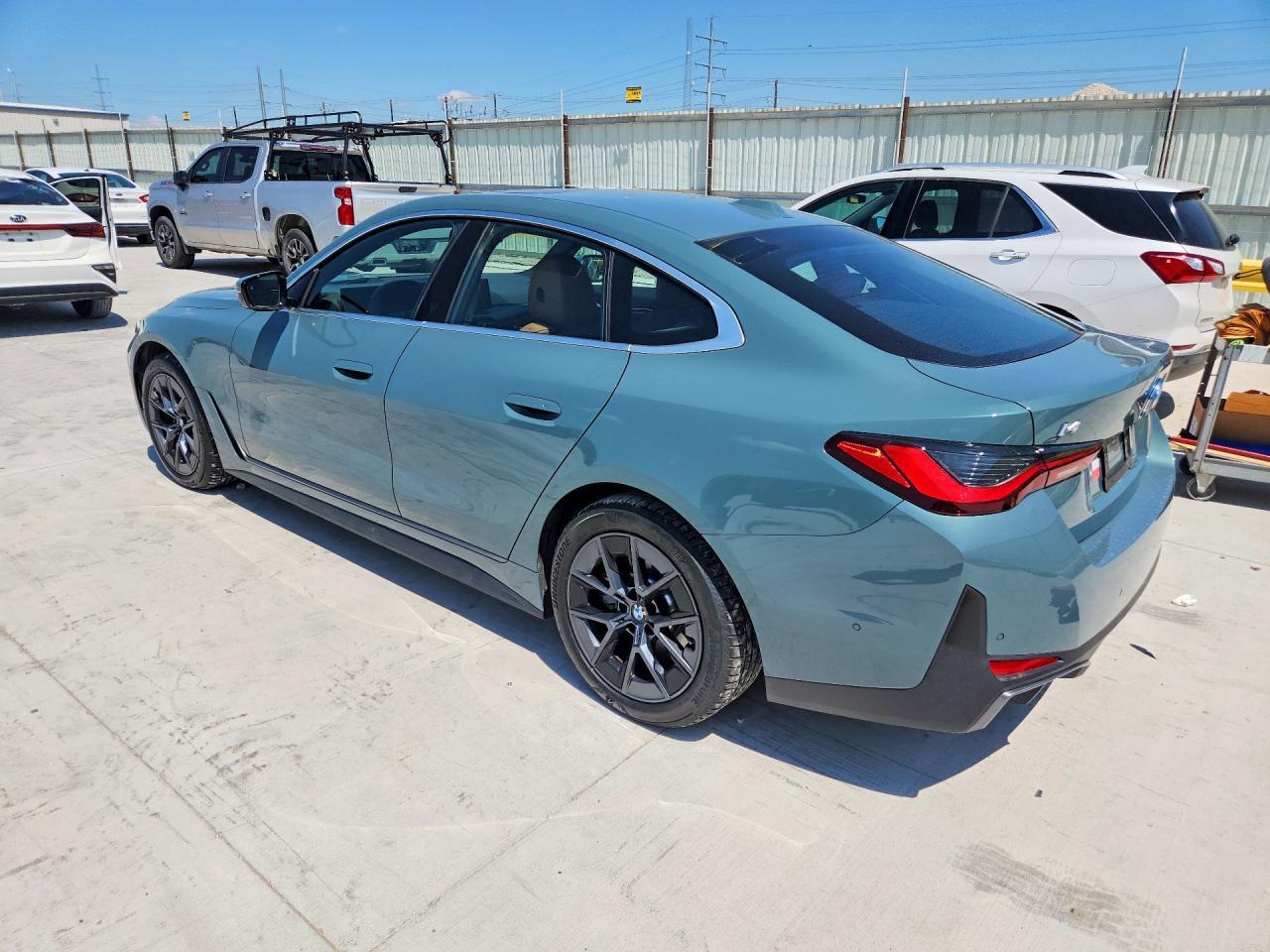 2025 BMW I4 xDrive 40 - Фото 2