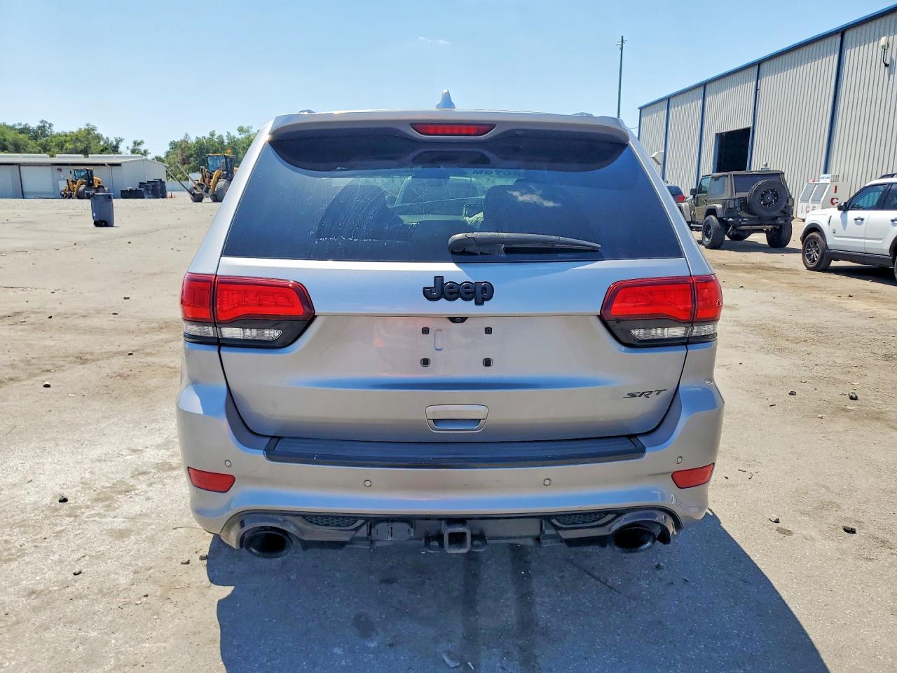 2018 Jeep Grand Cherokee Srt-8 - Image 6