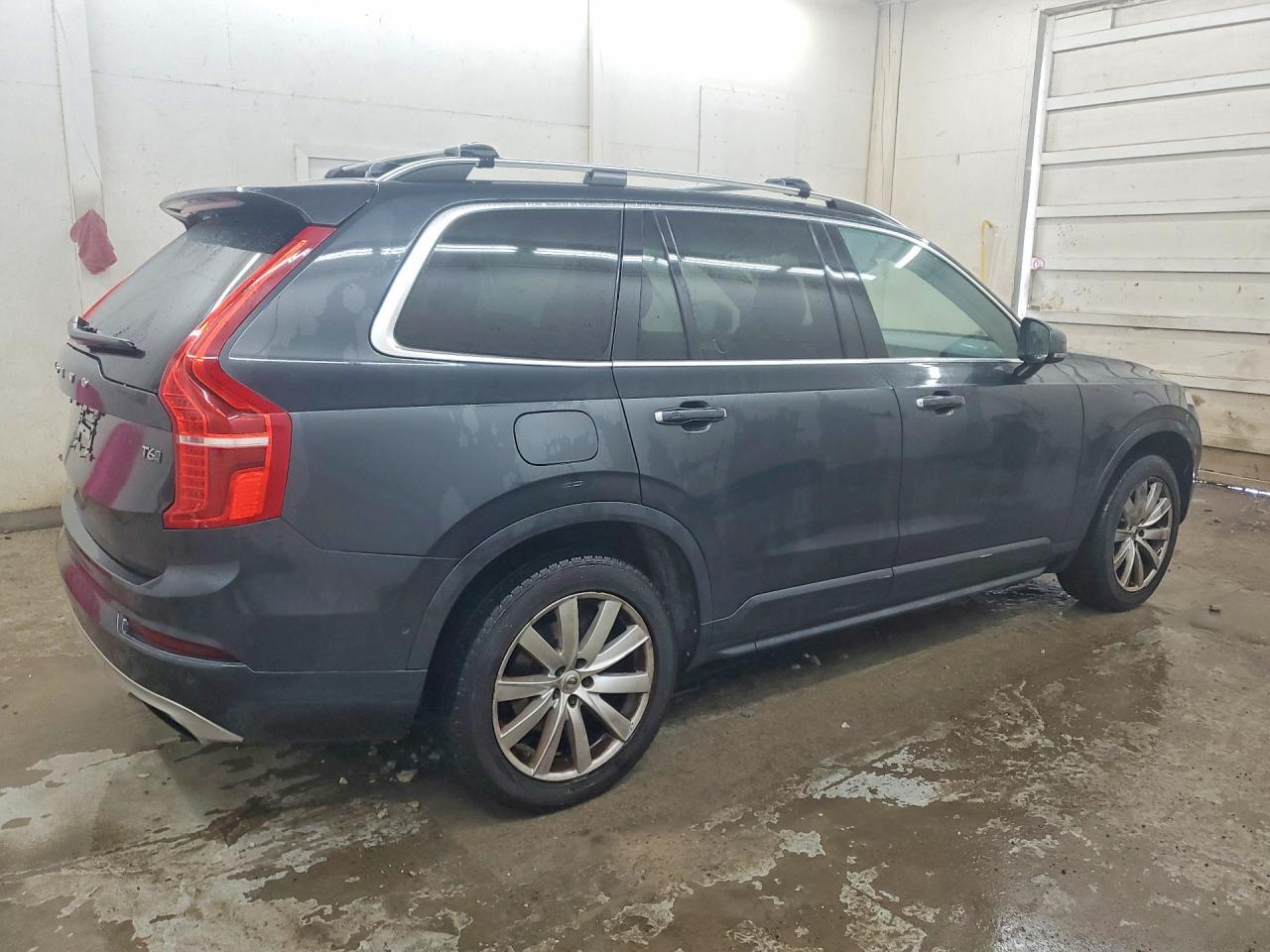 2016 Volvo Xc90 T6 - Image 3