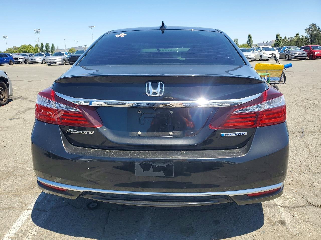 2017 Honda Accord Hybrid Exl - Image 6