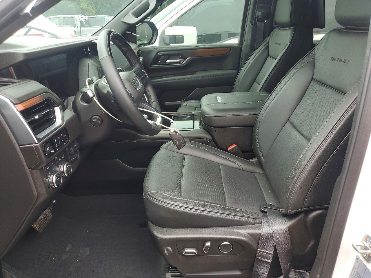 2025 GMC Yukon Xl Denali - Фото 7