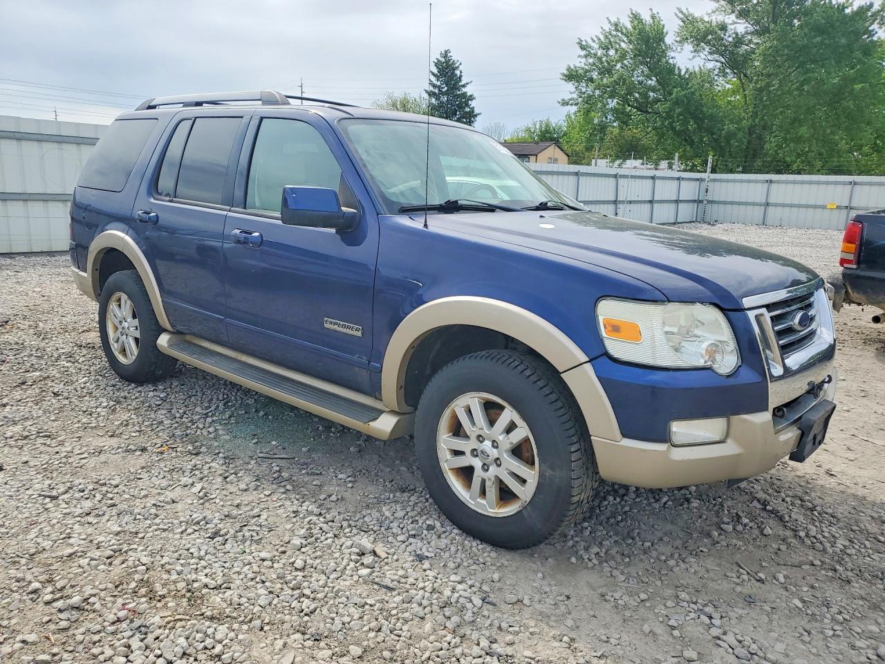 2007 Ford Explorer - Image 4