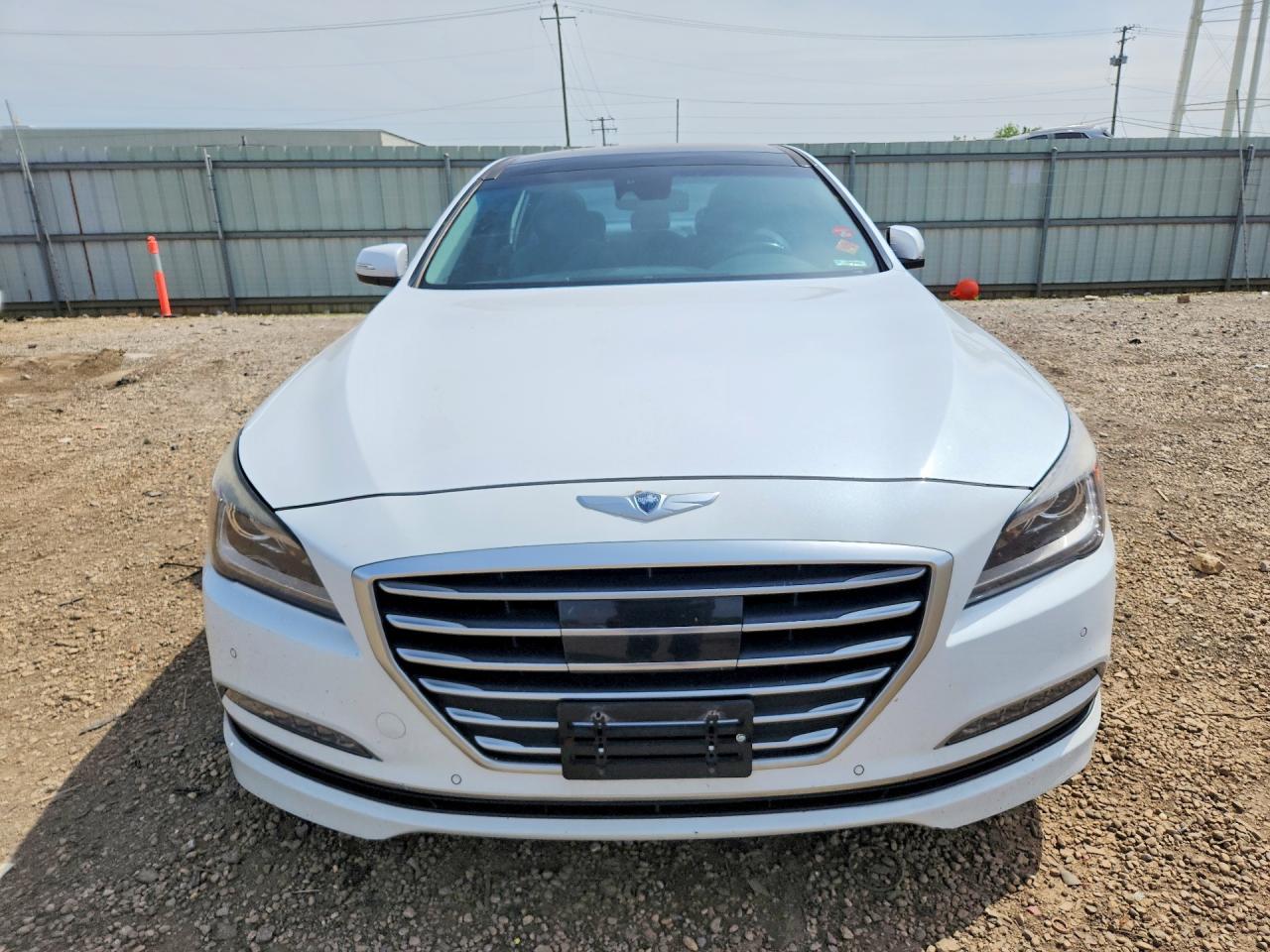 2015 Hyundai Genesis 3.8L - Фото 5