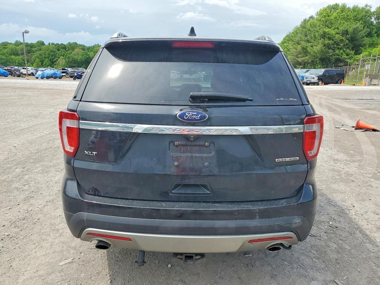2016 Ford Explorer Xlt - Фото 6
