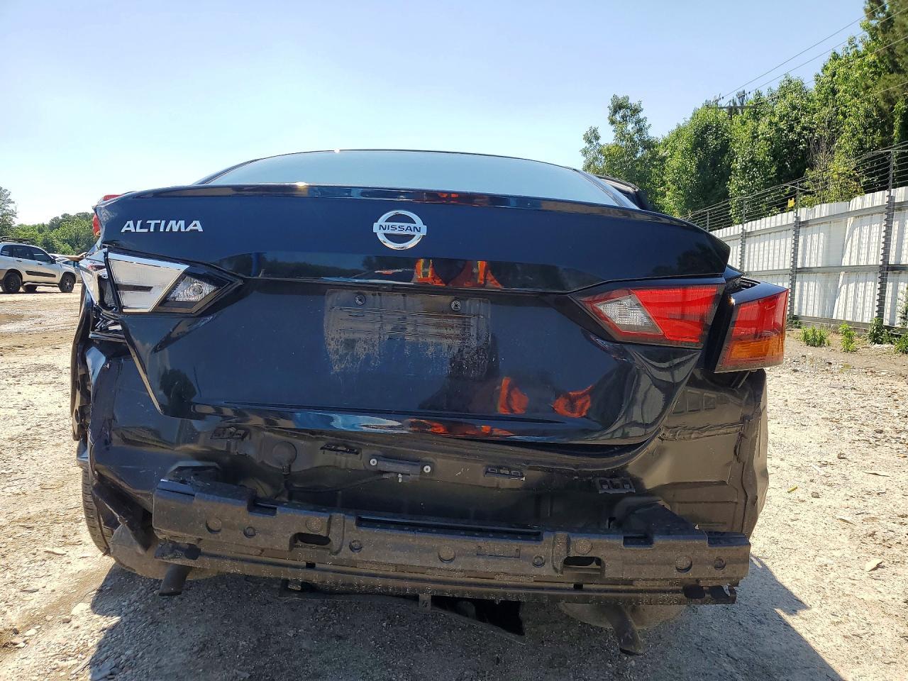 2022 Nissan Altima S - Image 6