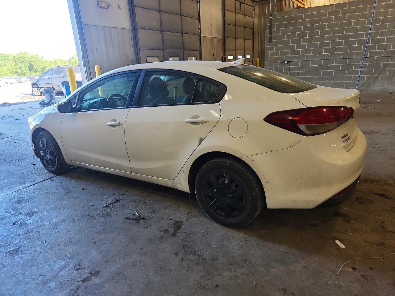 2017 Kia Forte Lx - Фото 2