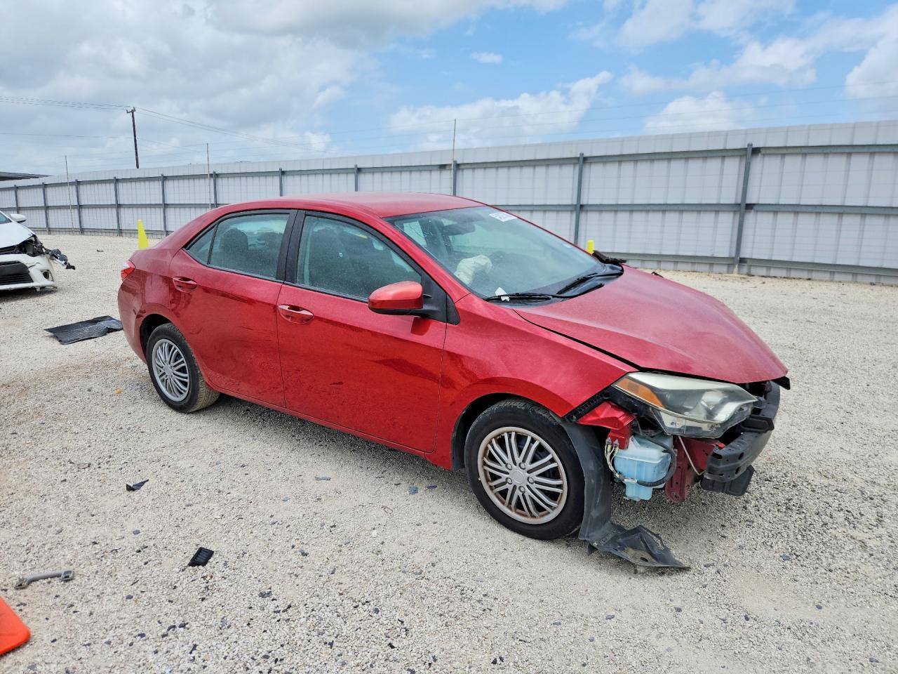 2015 Toyota Corolla Le - Фото 4