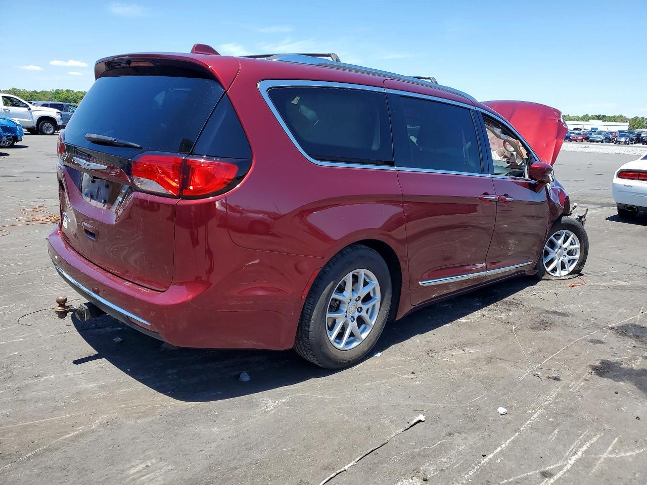 2020 Chrysler Pacifica Touring L - Фото 3