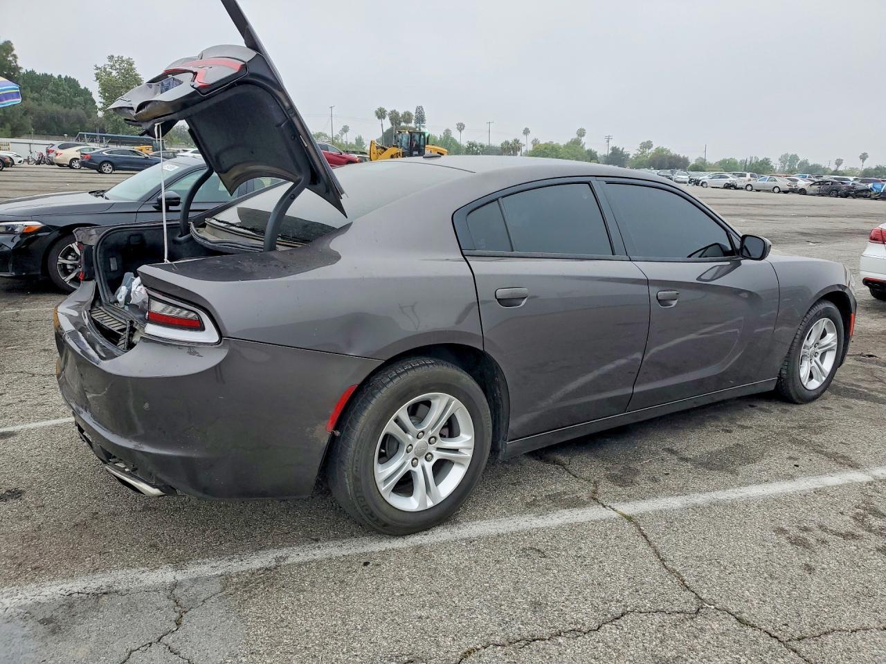 2020 Dodge Charger Sxt - Image 3