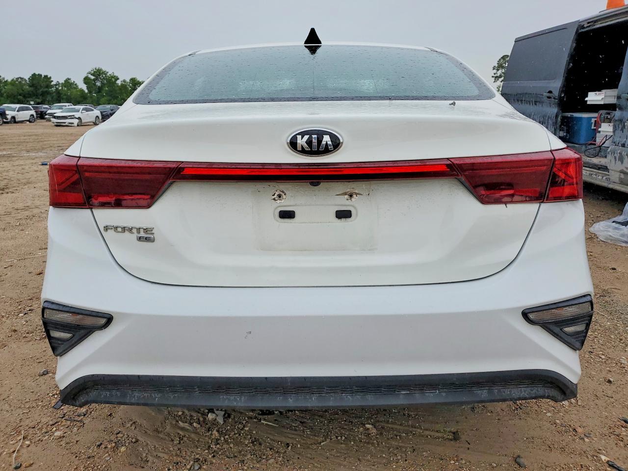 2021 Kia Forte Fe - Фото 6
