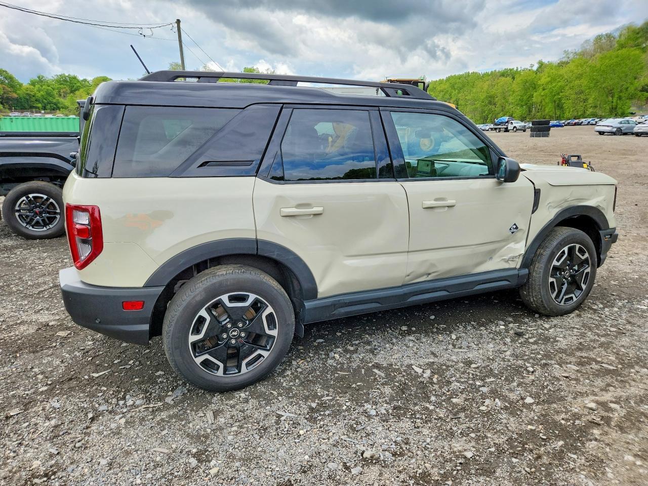 2024 Ford Bronco Sport Outer Banks - Фото 3