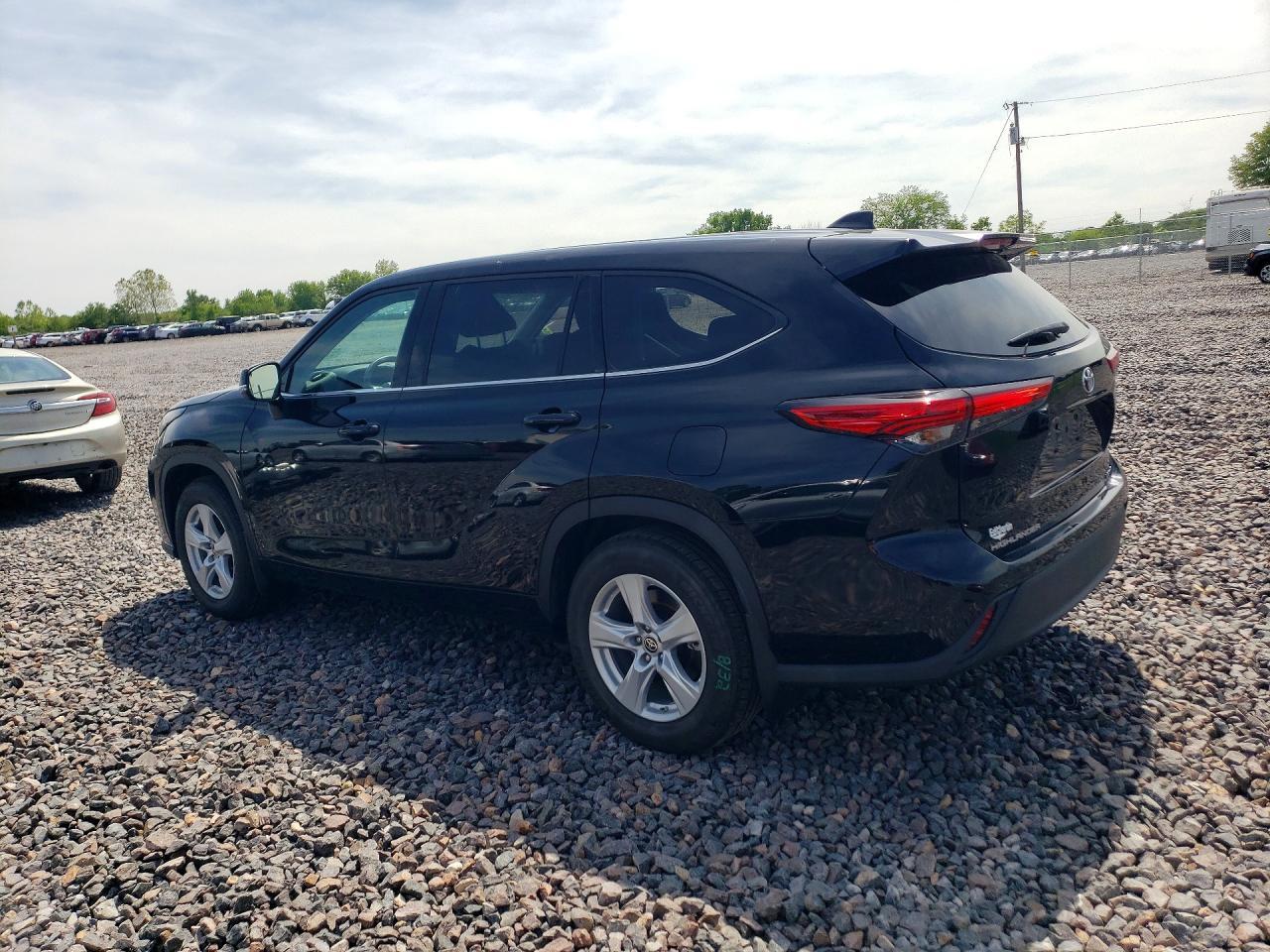 2021 Toyota Highlander Le - Фото 2