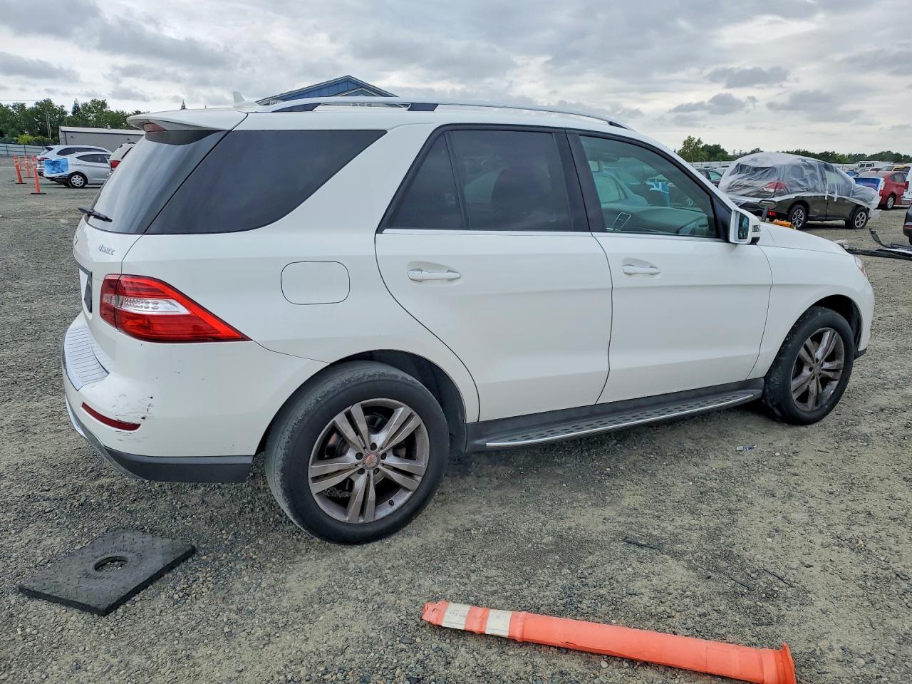 2015 Mercedes-Benz Ml 350 4Matic - Image 3