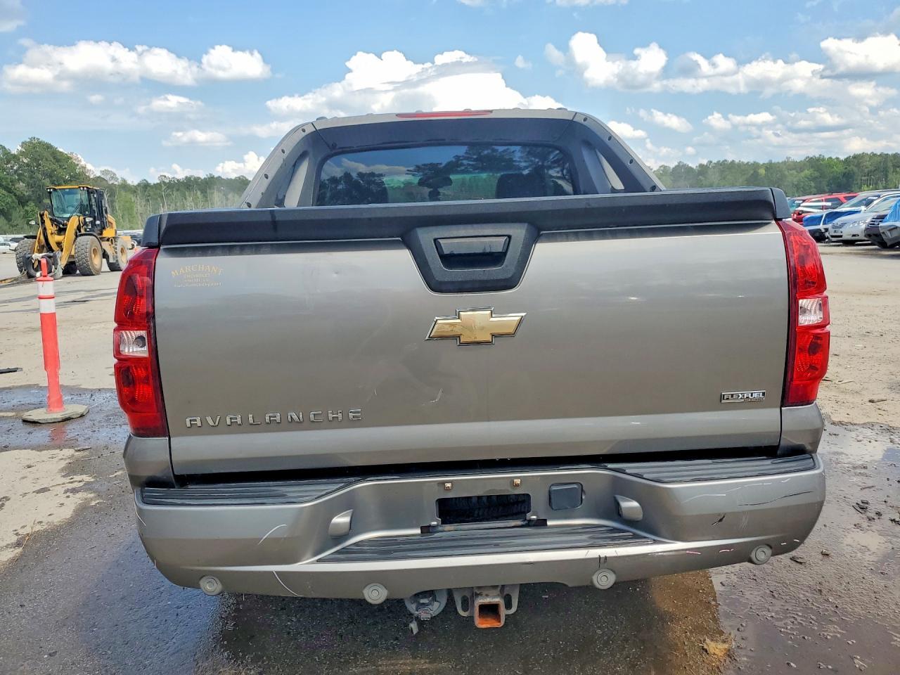 2007 Chevrolet Avalanche C1500 - Image 6