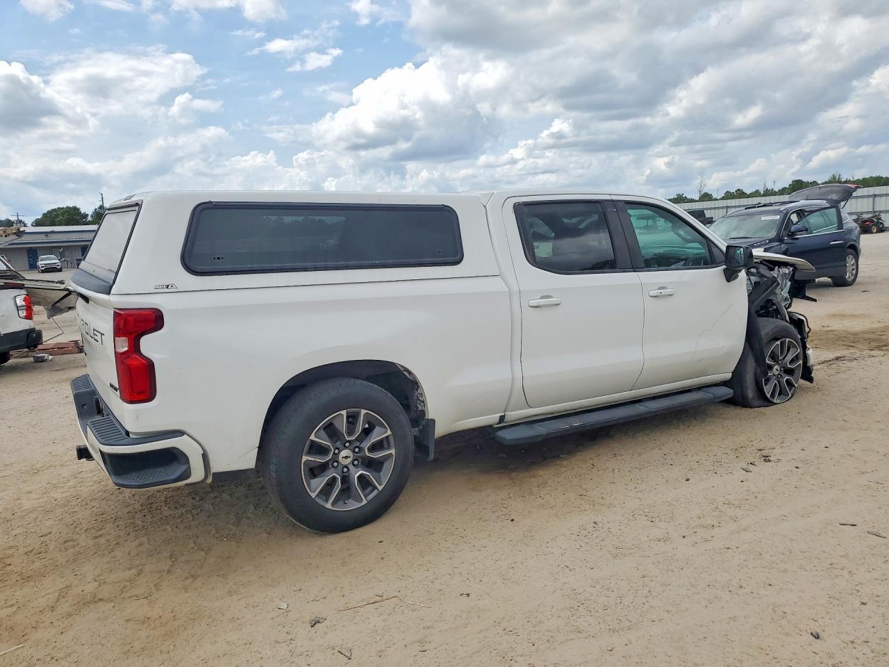 2020 Chevy Silverado 1500 - Image 3