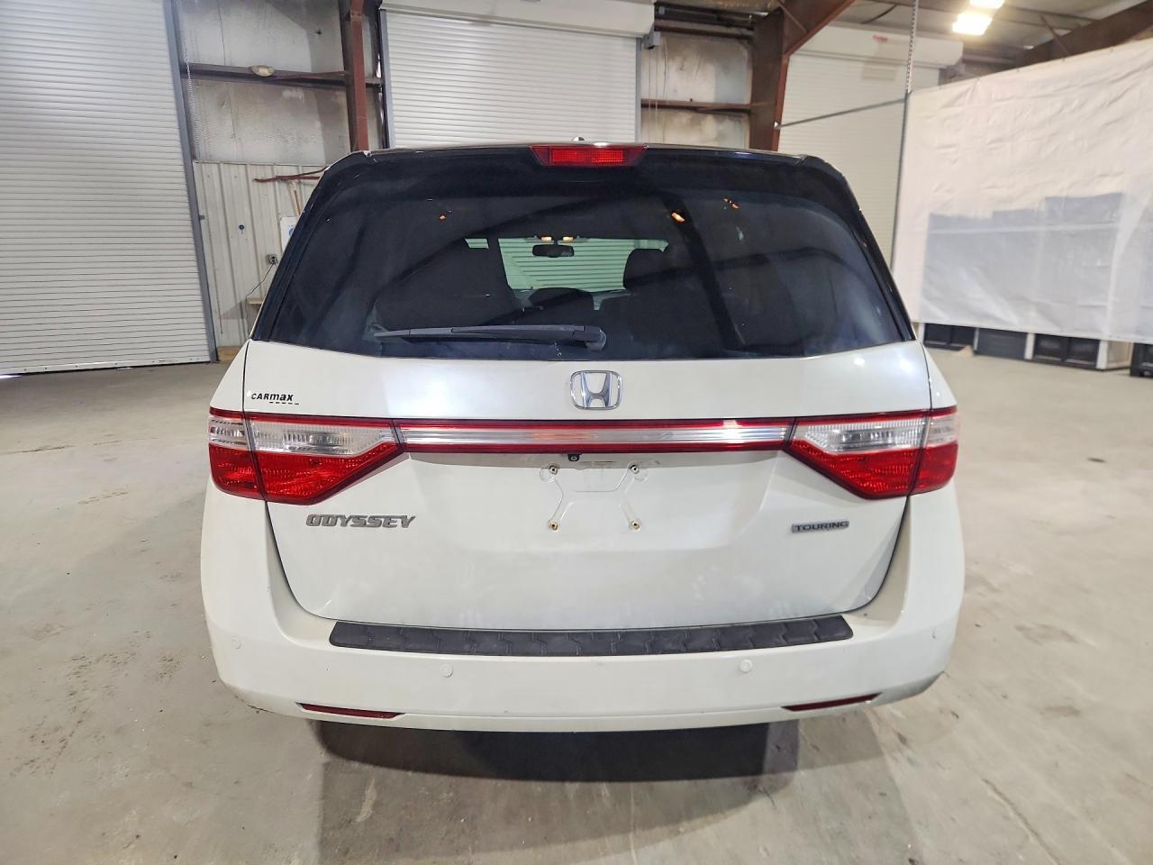 2013 Honda Odyssey Touring - Image 6
