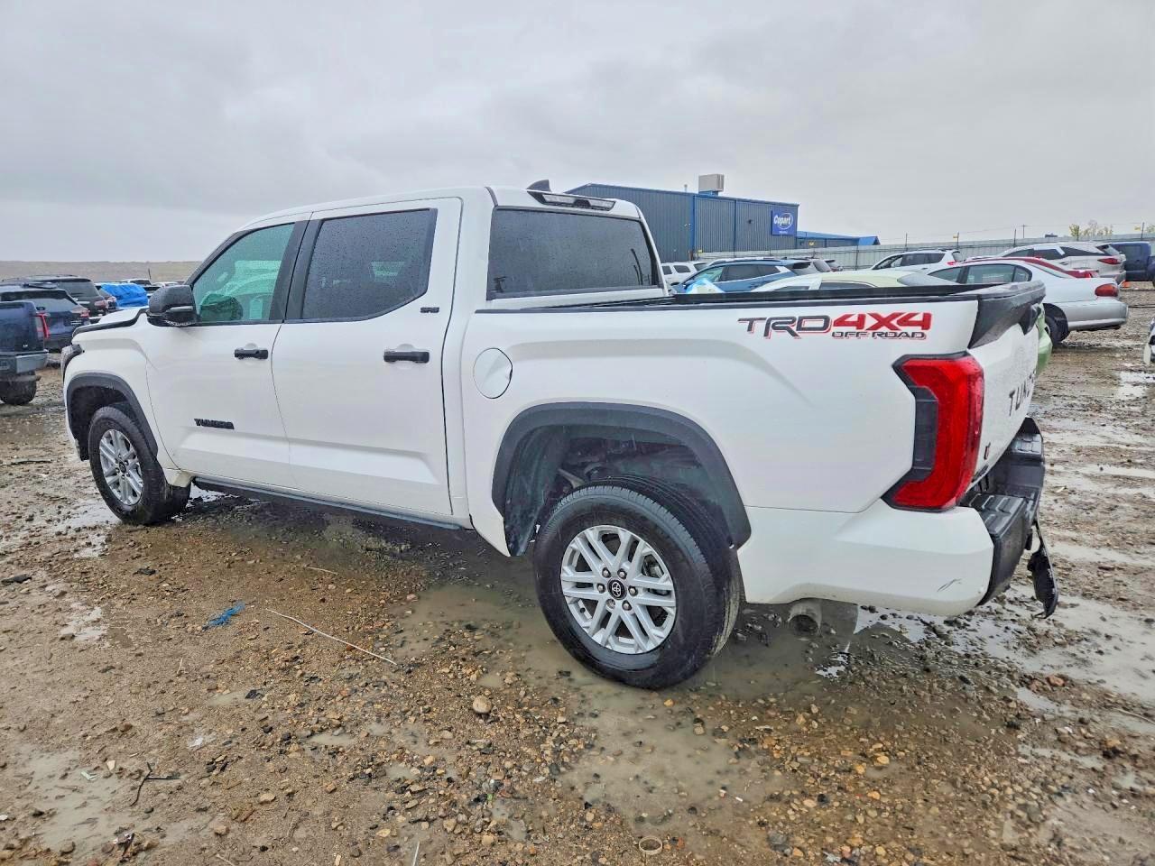 2025 Toyota Tundra Crewmax Sr - Фото 2