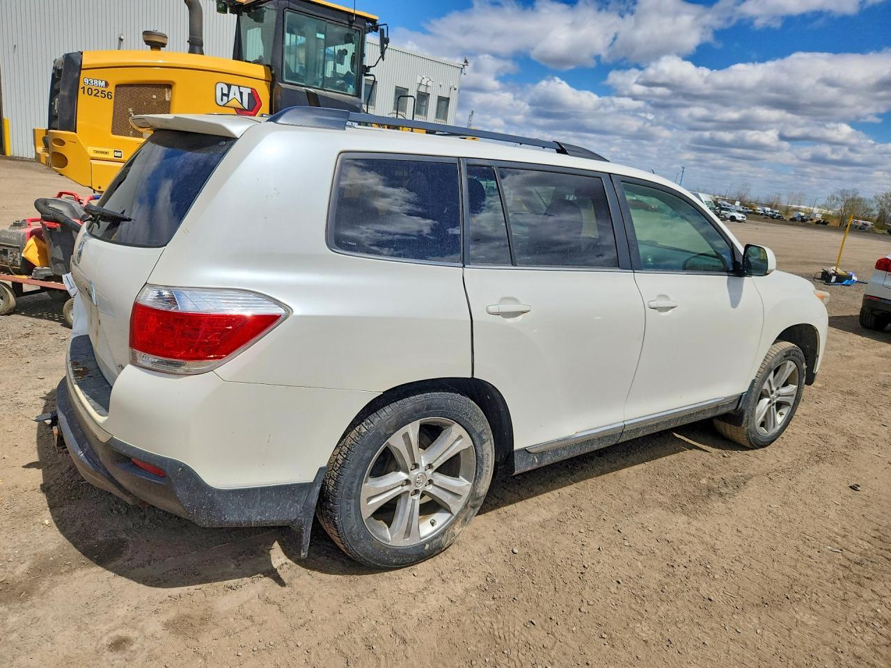 2011 Toyota Highlander Base - Фото 3