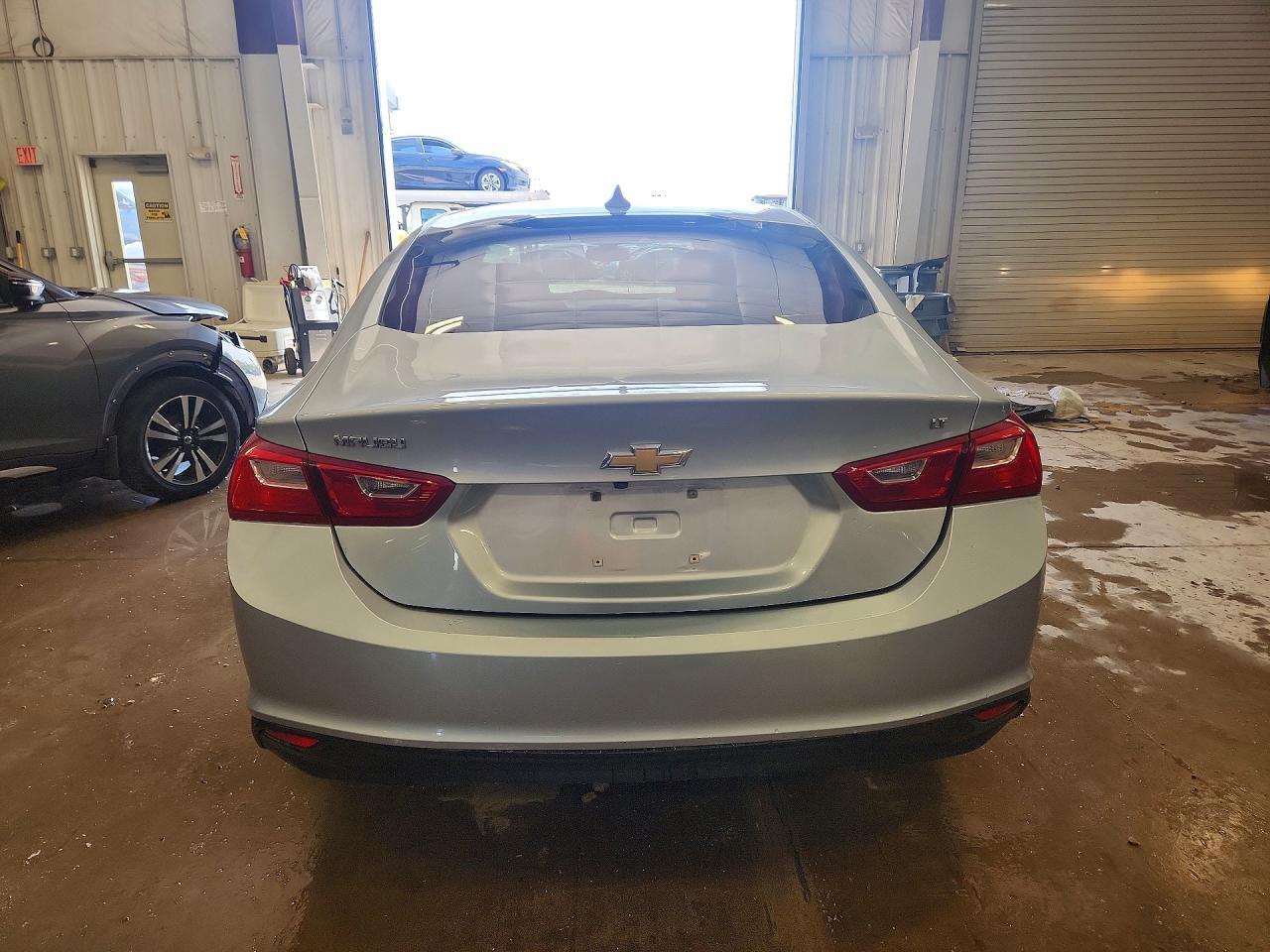 2017 Chevrolet Malibu Lt - Image 6