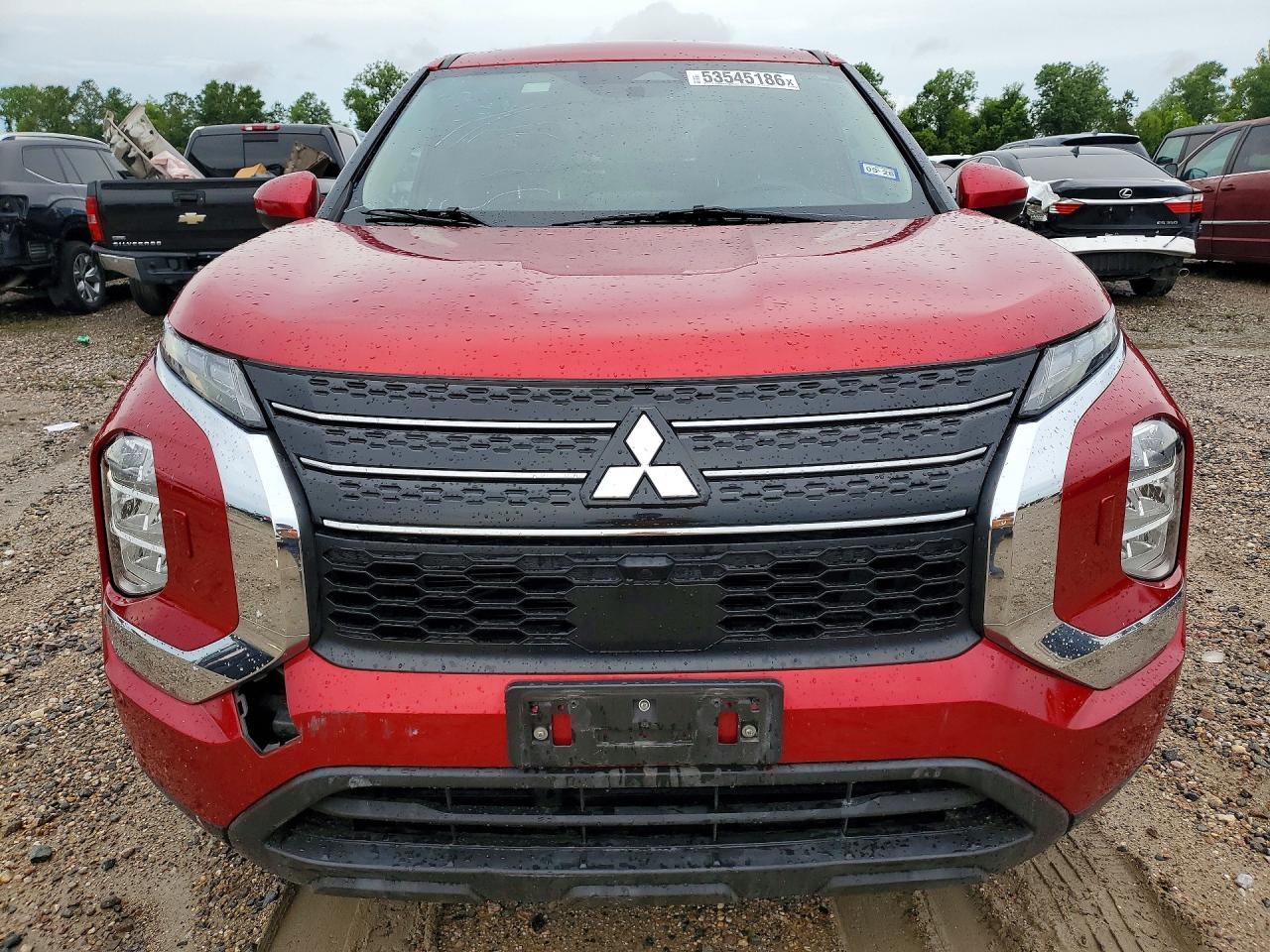 2022 Mitsubishi Outlander - Фото 5