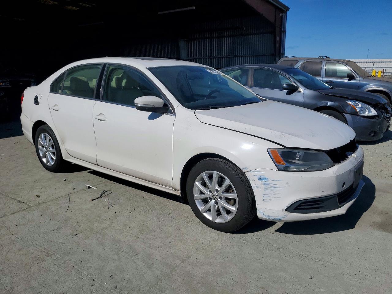 2013 Volkswagen Jetta Se - Image 4