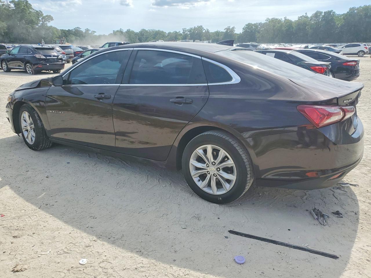 2020 Chevrolet Malibu Lt - Image 2