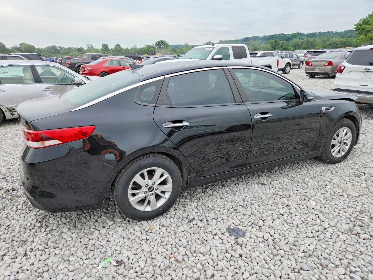 2017 Kia Optima Lx - Фото 3