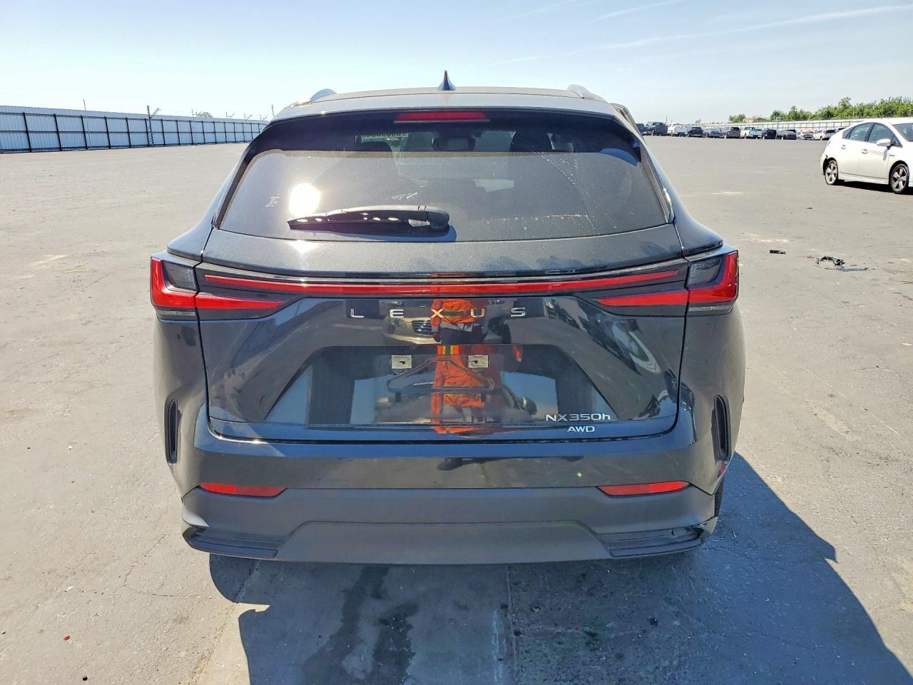 2022 Lexus Nx 350H - Фото 6