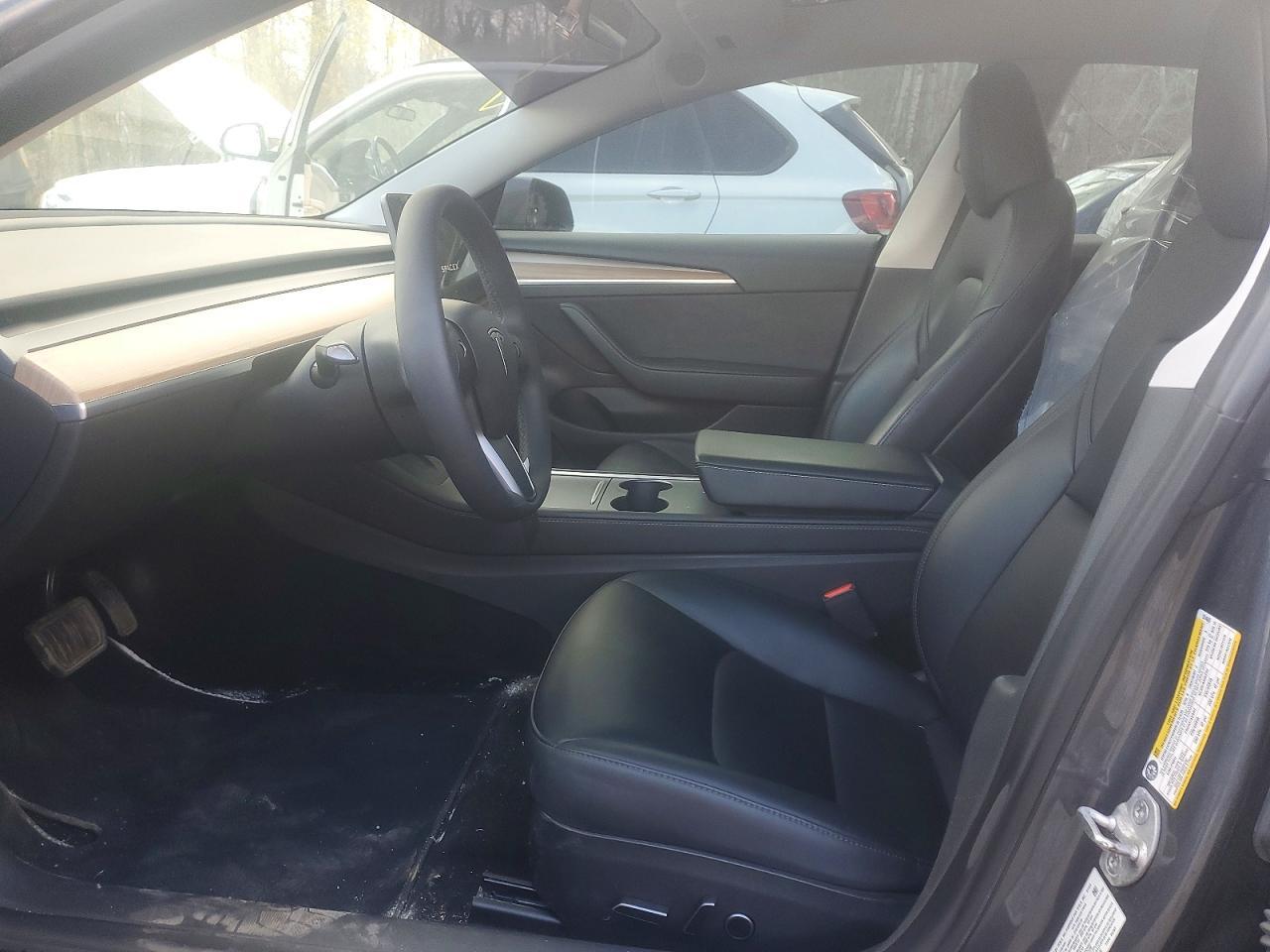 2023 Tesla Model 3 - Фото 7