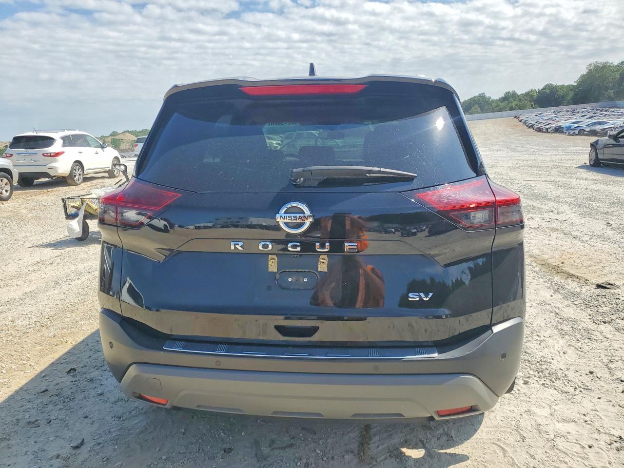 2021 Nissan Rogue Sv - Image 6
