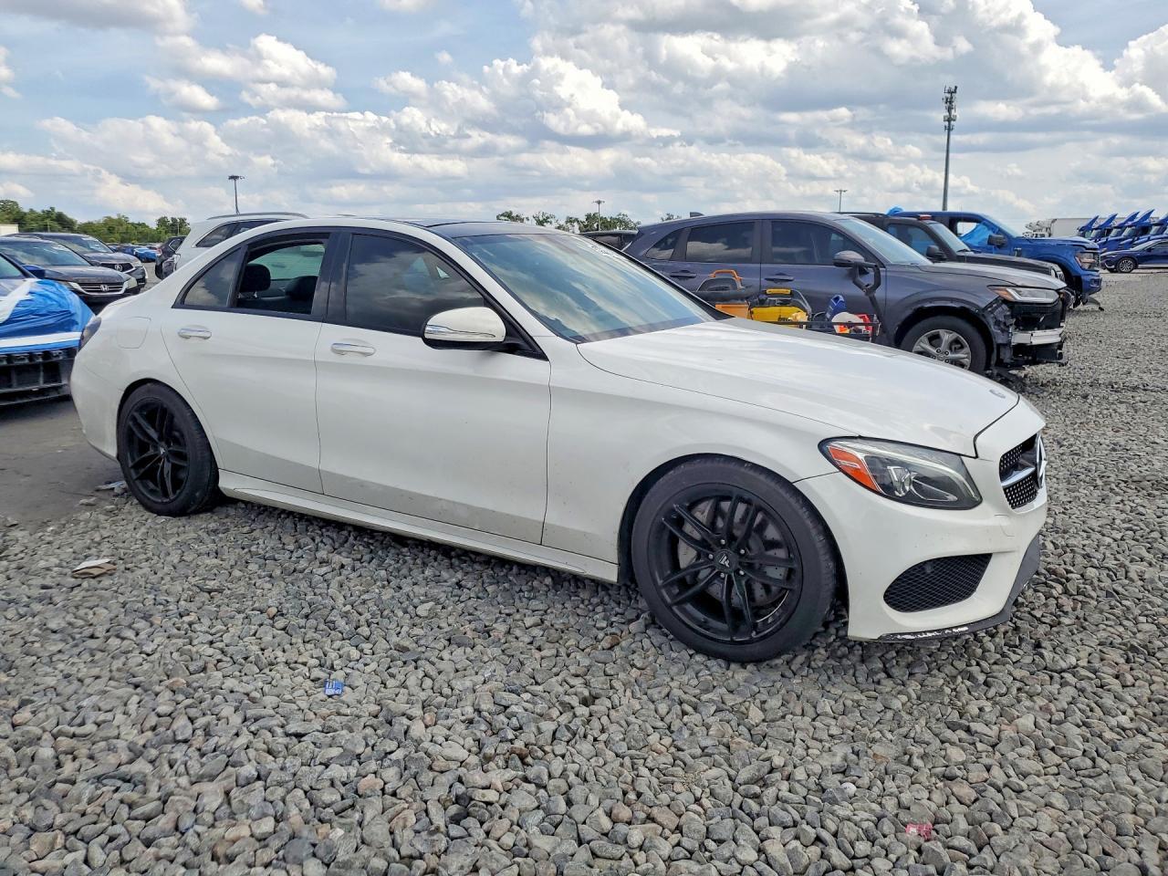 2015 Mercedes-Benz C 300 - Image 4