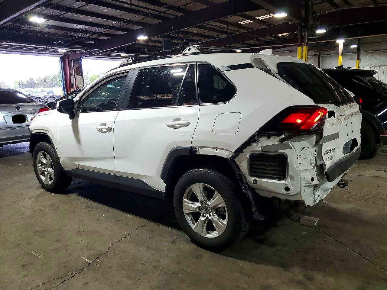 2019 Toyota Rav4 Xle - Фото 2