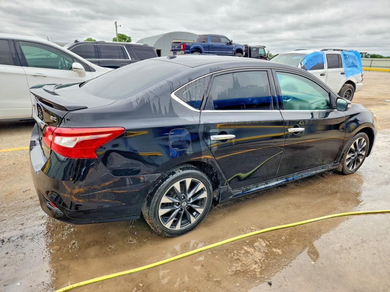 2019 Nissan Sentra Sr - Фото 3