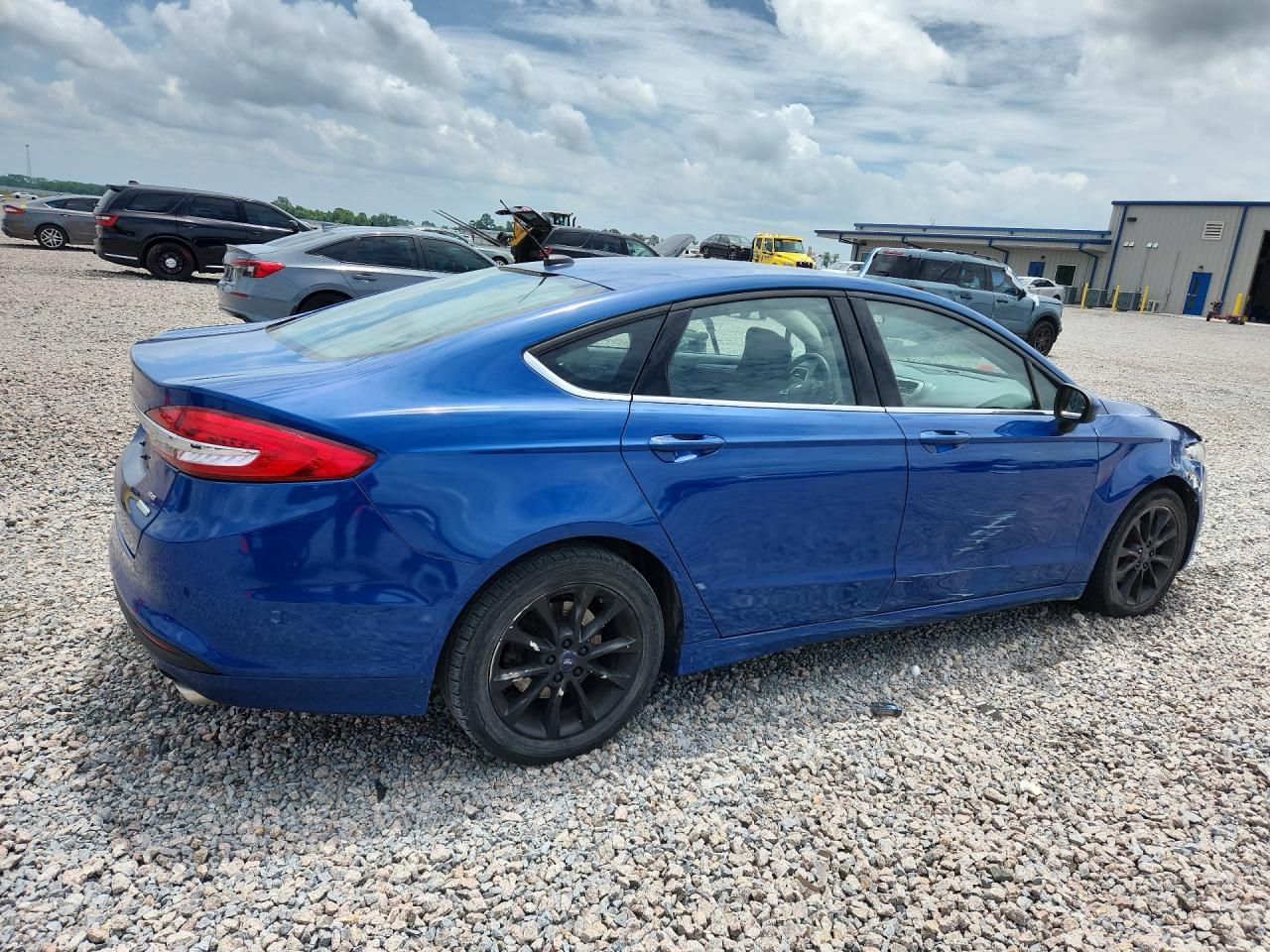 2017 Ford Fusion Se - Фото 3