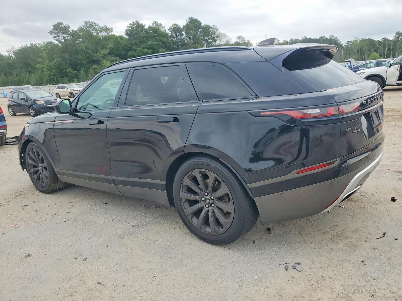 2019 Land Rover Range Rover Velar R-Dynamic Se - Image 2