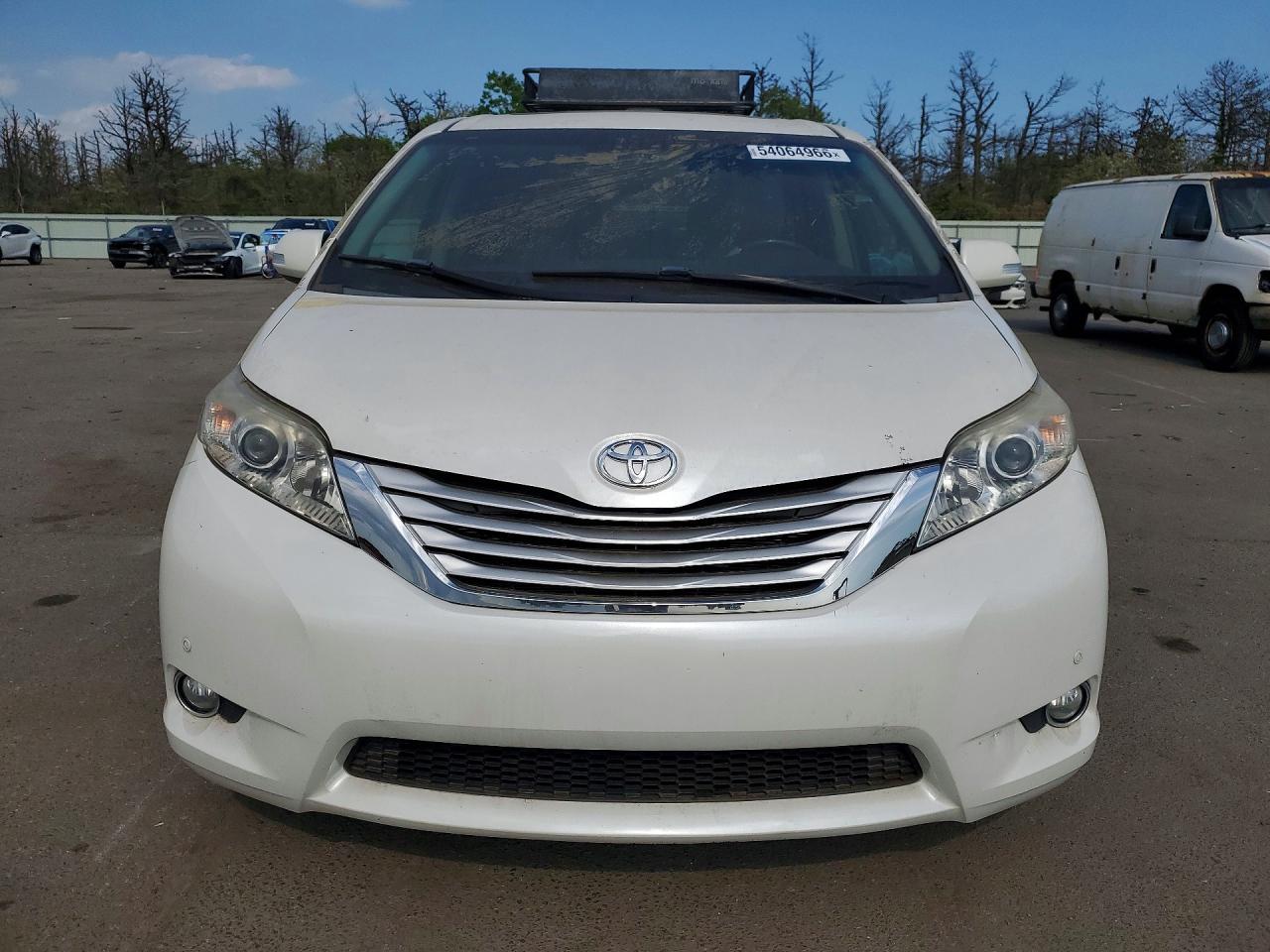 2013 Toyota Sienna Limited 7-Passenger - Фото 5