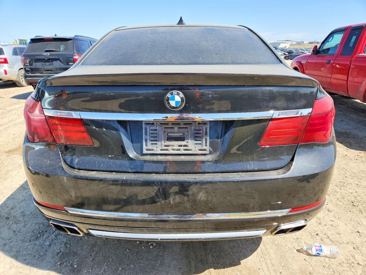 2013 BMW 750 Xi - Фото 6