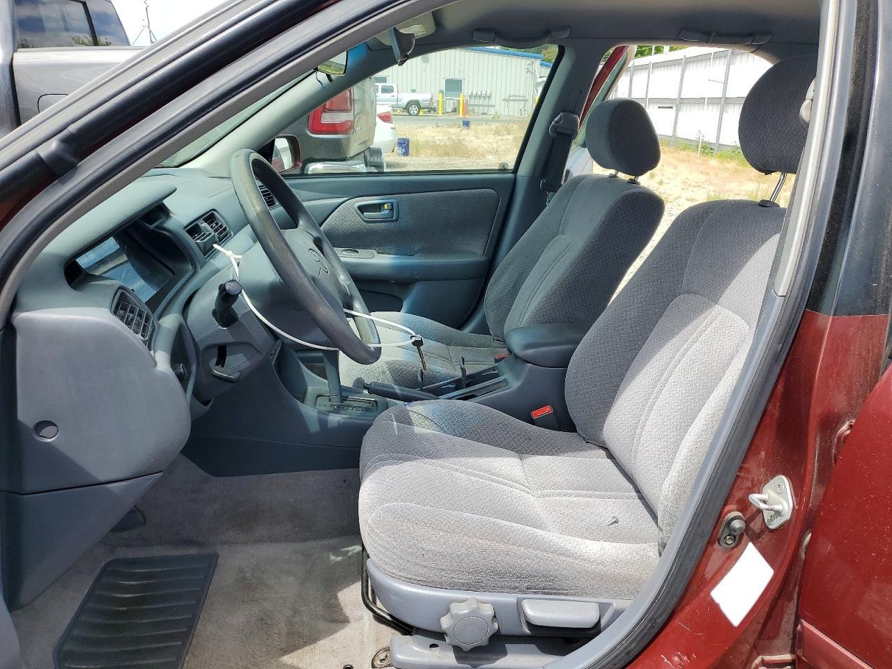 2001 Toyota Camry Le - Фото 7