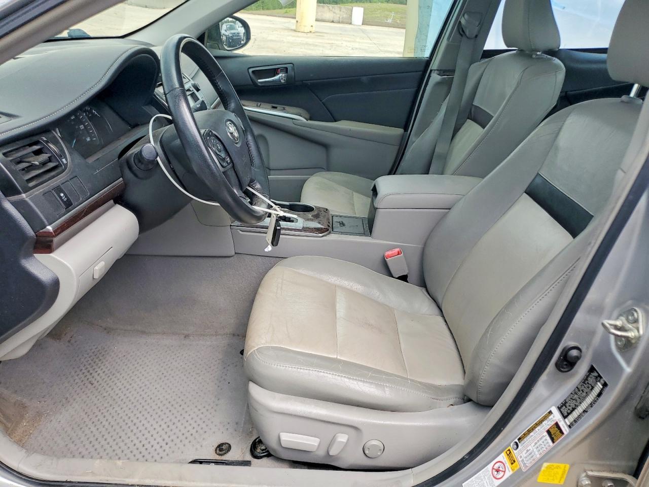 2014 Toyota Camry L - Фото 7