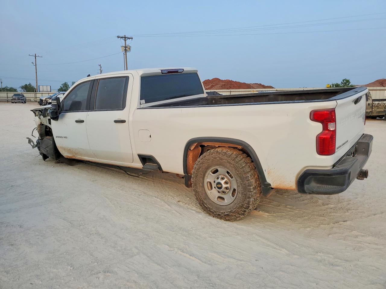 2022 Chevrolet Silverado K2500 Heavy Duty - Фото 2