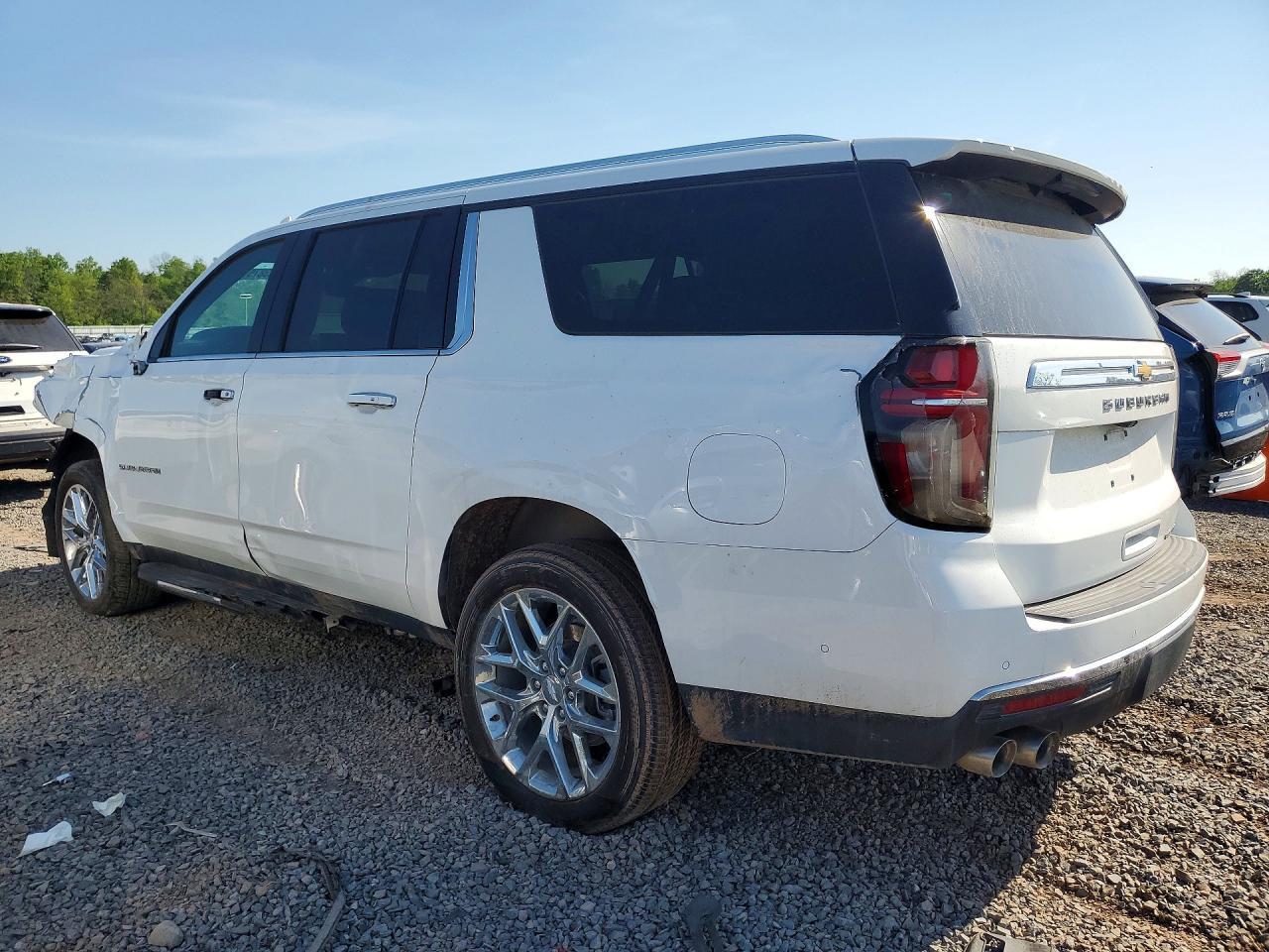 2024 Chevrolet Subrbn1500 - Image 2