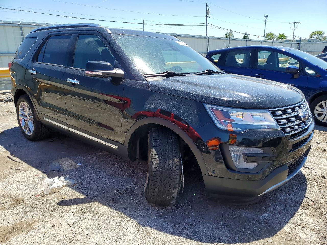 2017 Ford Explorer Limited - Image 4